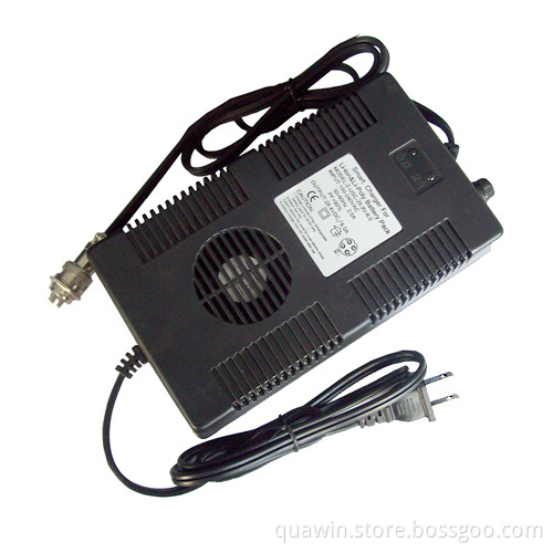 High Power Charger for 9.6V-32V (3-10 Cells) LiFepo4 Battery Pack